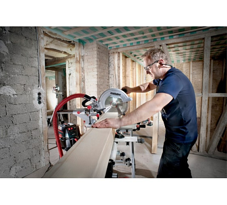 Торцовочная пила Metabo KGS 254 M 613254000