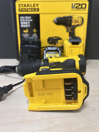 Дрель-шуруповерт Stanley SCD700C2K аккумуляторная / 1500 об/мин, 50 Нм, набор 2 акб, зу, кейс