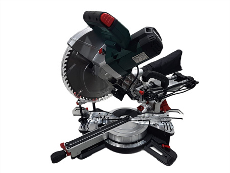 Торцовочная пила Metabo KGS 305 M 613305000 в магазине RTR-Instrument.ru, фото 