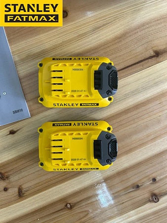 Аккумуляторный ударный винтоверт Stanley FatMax SBI810D2K V20, 20 В, 170 Н·м, 2×2 А·ч