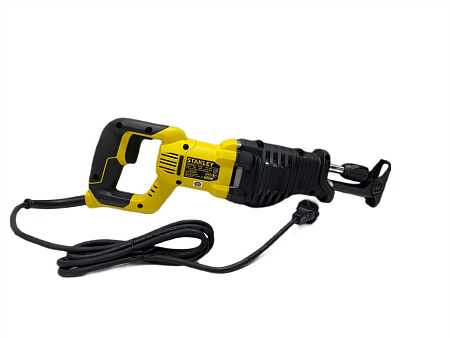 Сабельная пила Stanley STPT0900
