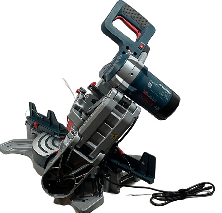 Торцовочная пила Bosch GCM 12 GDL